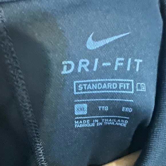 Nike Men's Polo Shirt in Dark Navy - Picture 2 of 4